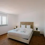 47 - Consolacao House