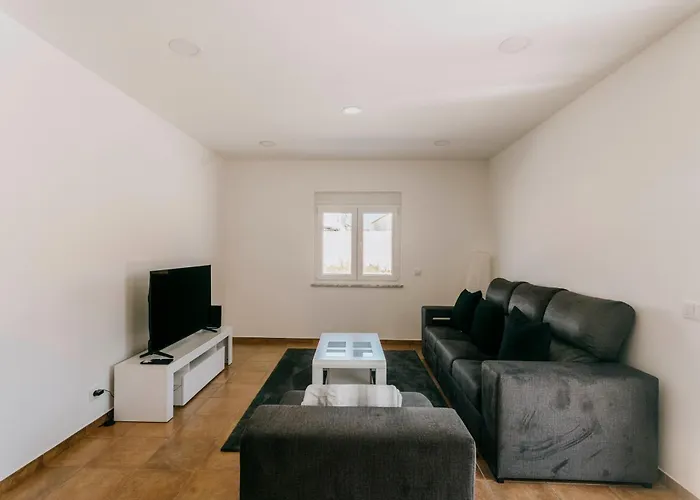 47 - Consolação House * Atouguia Da Baleia